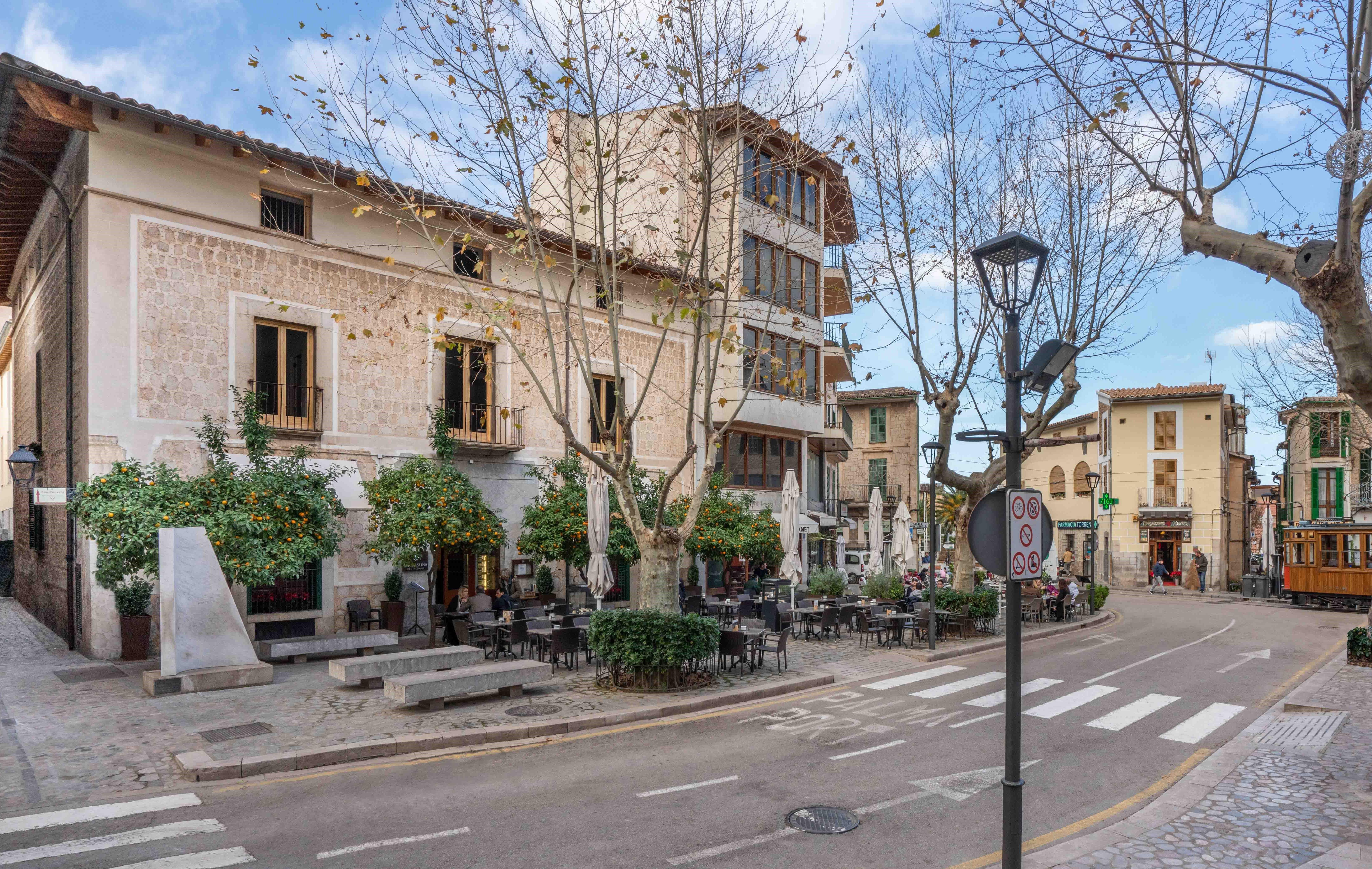 Готель Soller Plaza Екстер'єр фото